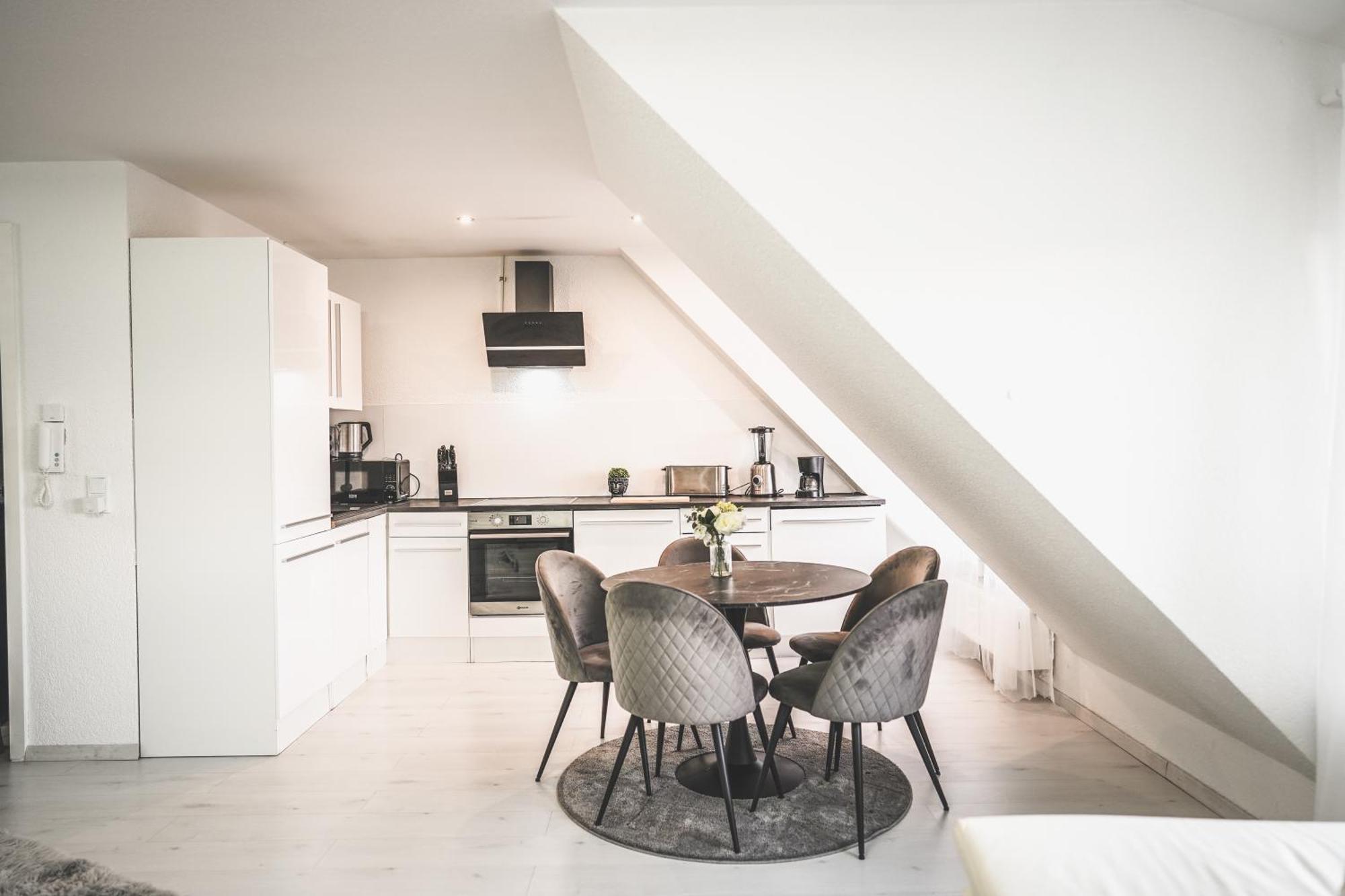 Luxus Maisonette Wohnung Am See, Wehome Premium Sankt Leon-Rot Exterior foto